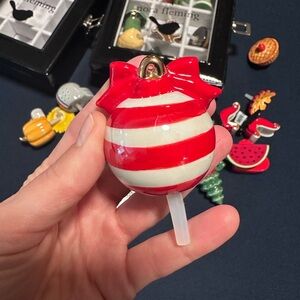 Nora Fleming: “Deck the Halls” Ornament Mini